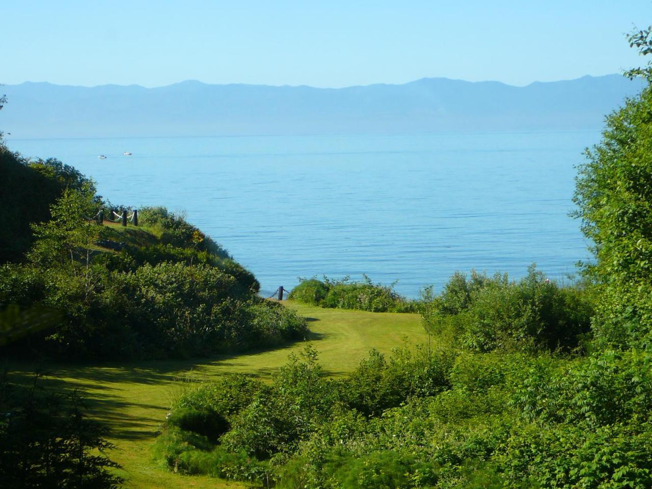 Points West Oceanfront Resort Sooke Exterior photo